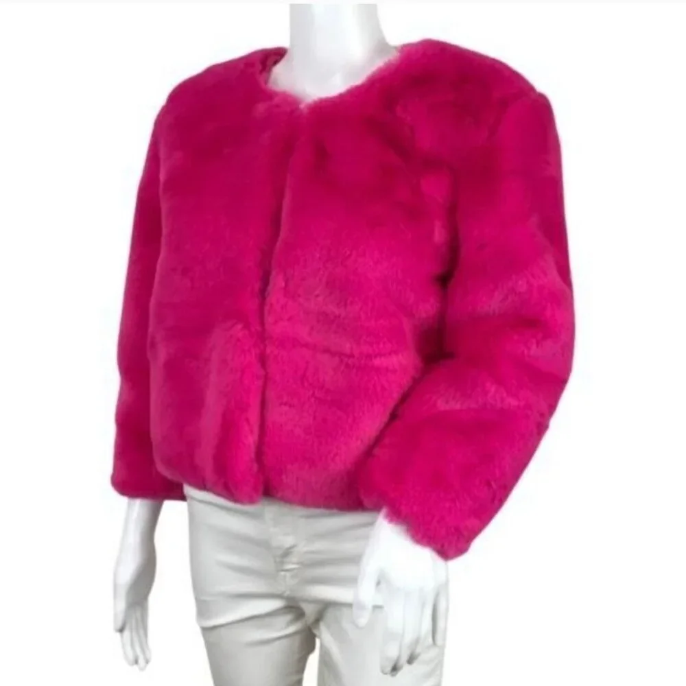 NY & Co Fuscia Faux Fur Cropped Fully Lined Jacket Size M Hook and eye closure s